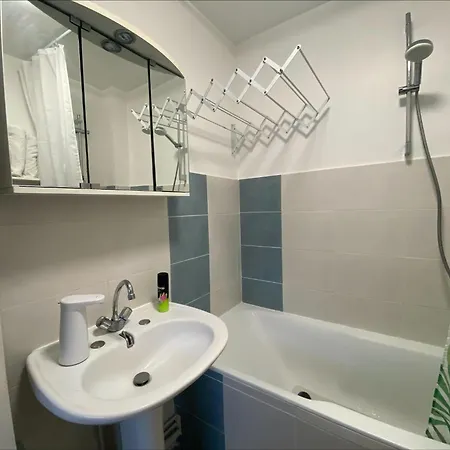 Paris Studio 94700 * מזון-אלפורט